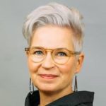 Henkilökuva Kati Komulainen.