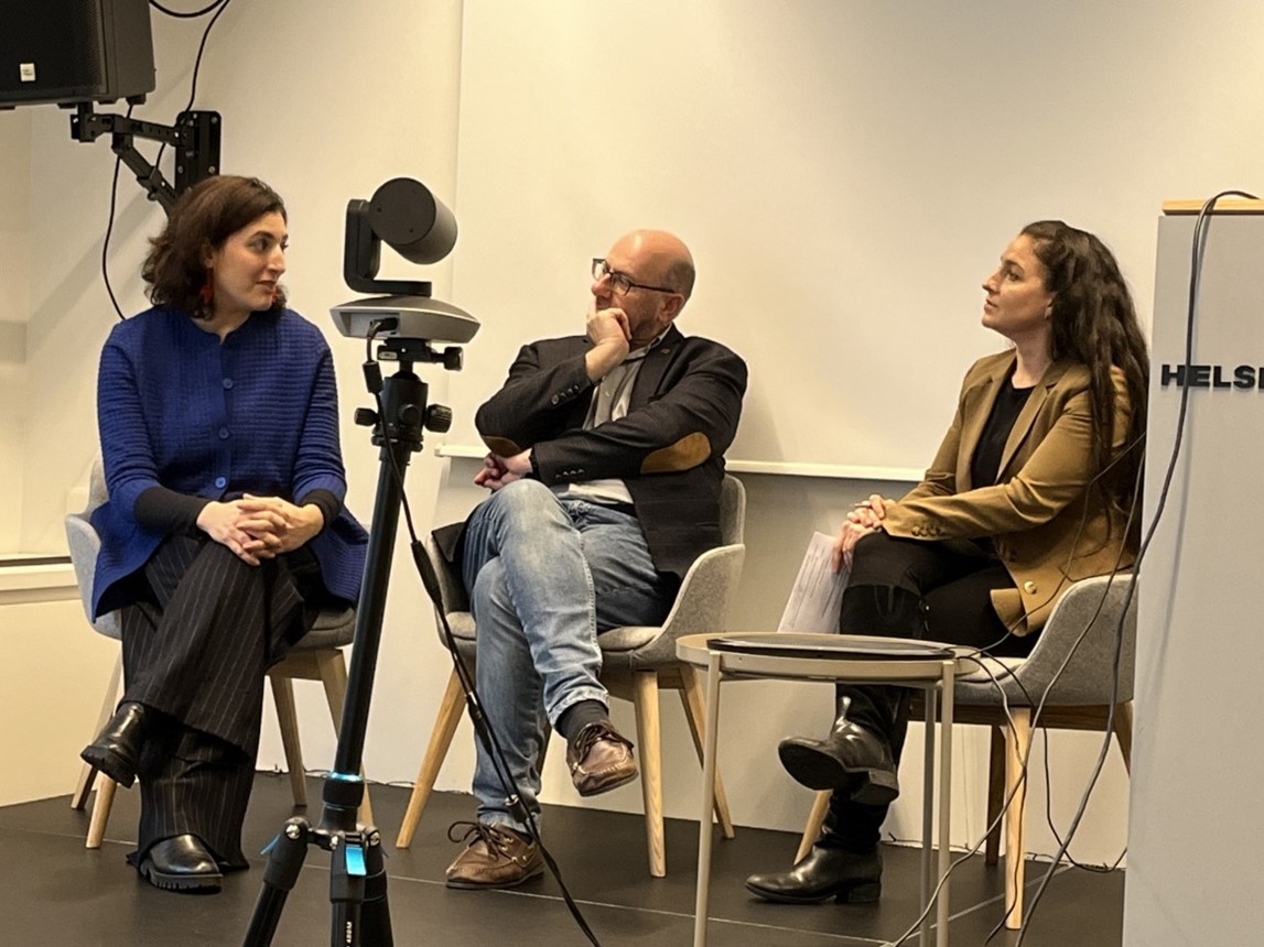Panel discussion experts.